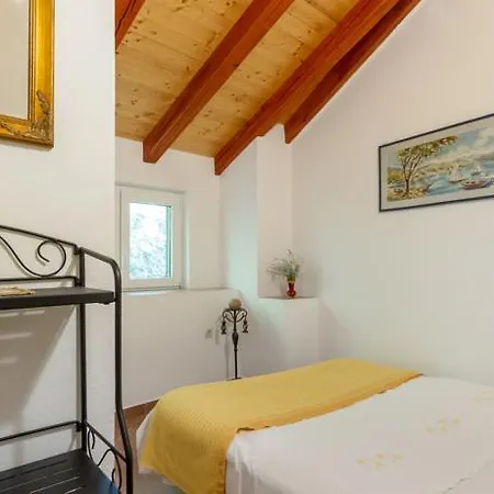 Appartement Renovated Old Stone House Lokva Rogoznica