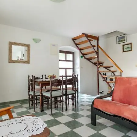 Renovated Old Stone House * Lokva Rogoznica